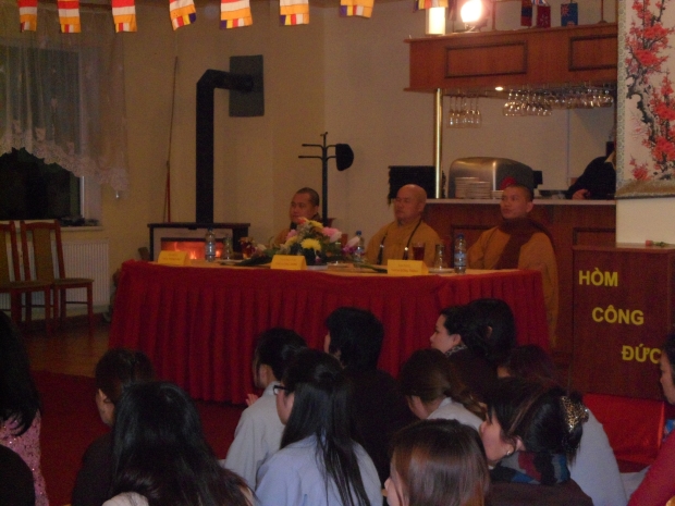 Ban chứng minh và chủ lễ Thượng Nguyên tại chùa An Lạc